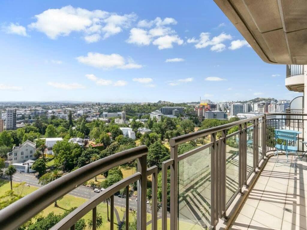 Bright One Bedroom Beauty With Balcony And Unbeatable Views Auckland Kültér fotó